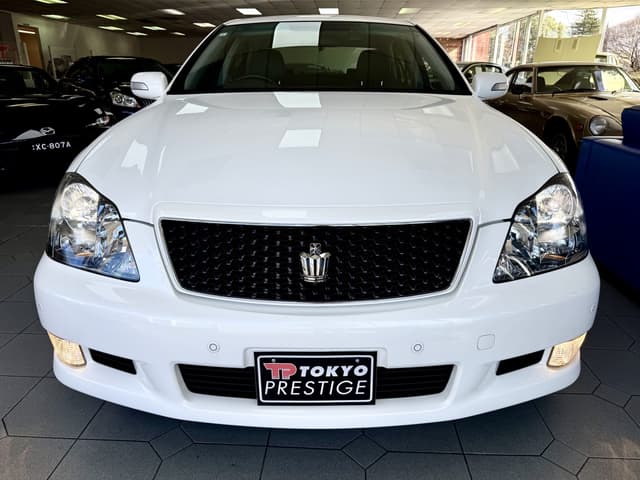 2007 Toyota Crown JDM car for sale — photo 2 of 5