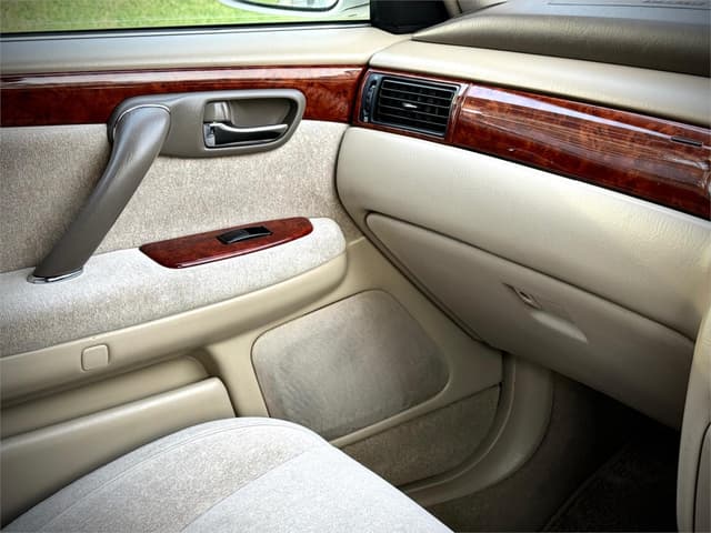 1999 Toyota Crown JDM car for sale — photo 18 of 25