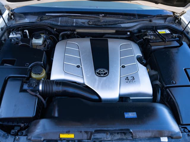 2001 Toyota Celsior JDM car for sale — photo 17 of 20