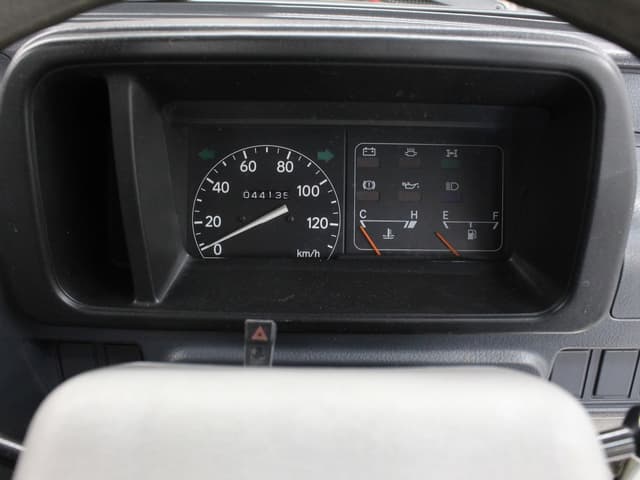1993 Daihatsu Hijet JDM car for sale — photo 9 of 25
