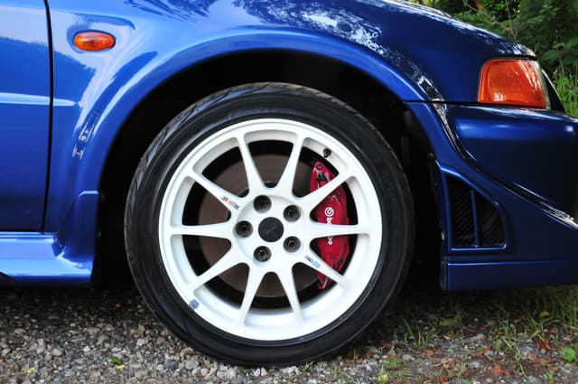 2000 Mitsubishi Lancer Evolution JDM car for sale — photo 14 of 23