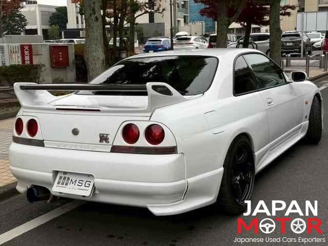 1997 Nissan Skyline JDM car for sale — photo 4 of 9