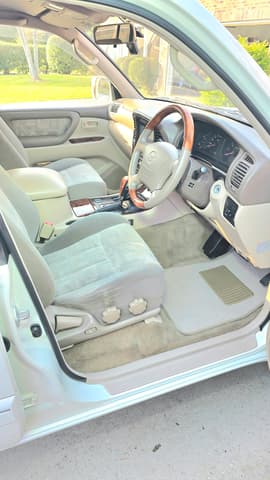 1998 Toyota Land Cruiser JDM car for sale — photo 8 of 20