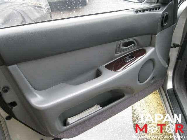 1995 Toyota Aristo JDM car for sale — photo 13 of 16