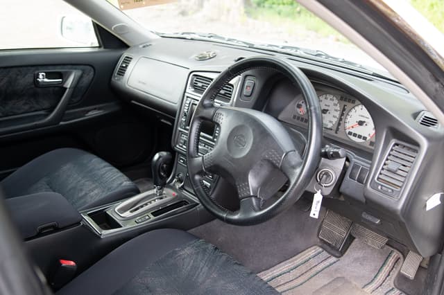 2001 Nissan Stagea JDM car for sale — photo 7 of 15