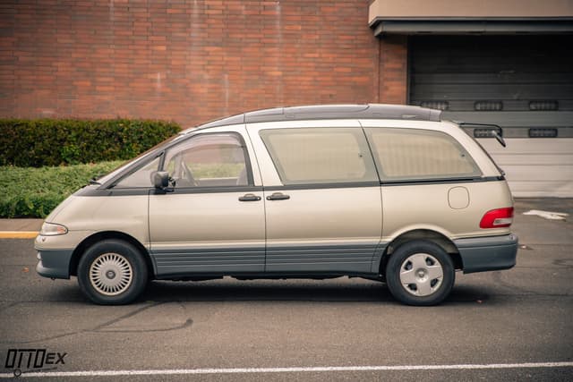 1995 Toyota Estima JDM car for sale — photo 13 of 25