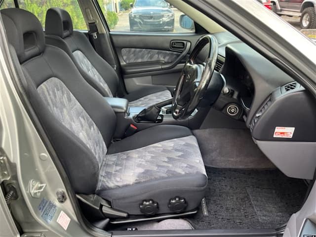 1998 Nissan Skyline JDM car for sale — photo 11 of 17