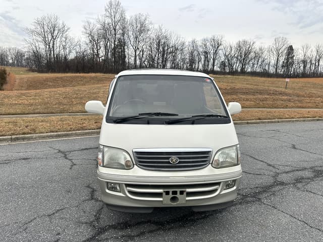1999 Toyota HiAce JDM car for sale — photo 10 of 20