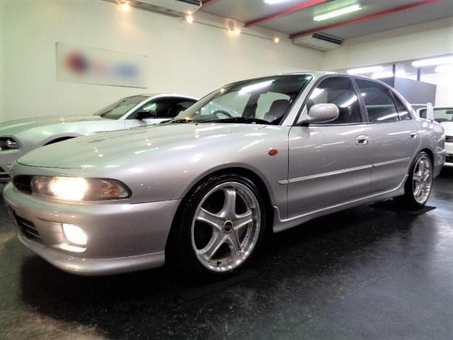 1995 Mitsubishi Galant JDM car for sale — photo 12 of 25