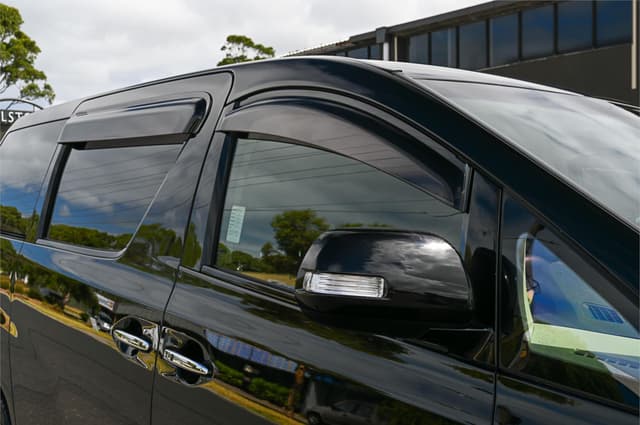 2012 Toyota Alphard JDM car for sale — photo 3 of 25