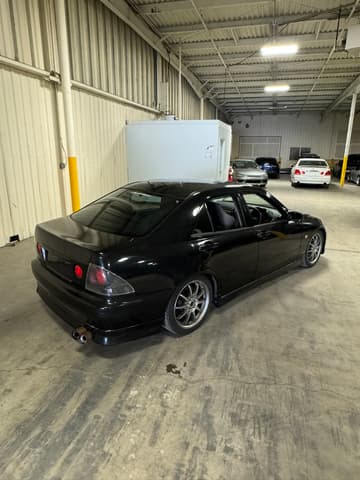 1998 Toyota Altezza JDM car for sale — photo 3 of 25