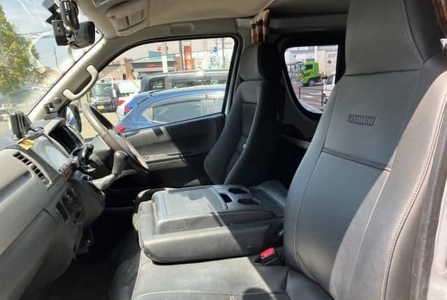2011 Toyota HiAce JDM car for sale — photo 11 of 19
