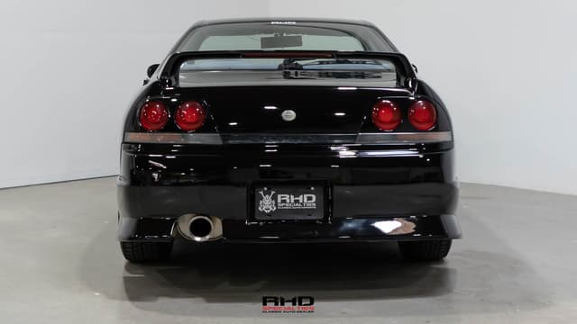 1996 Nissan Skyline JDM car for sale — photo 6 of 24