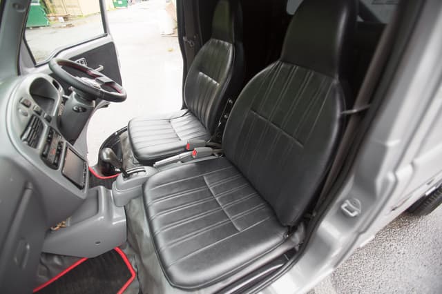 1997 Daihatsu Hijet JDM car for sale — photo 9 of 25