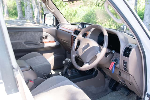 2001 Toyota Land Cruiser Prado JDM car for sale — photo 10 of 21