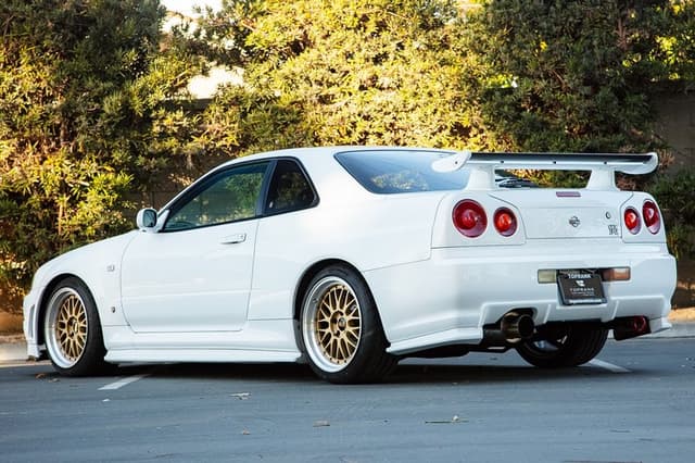 1999 Nissan Skyline JDM car for sale — photo 6 of 25