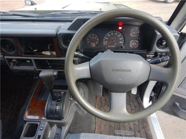 1993 Toyota Land Cruiser JDM car for sale — photo 5 of 25