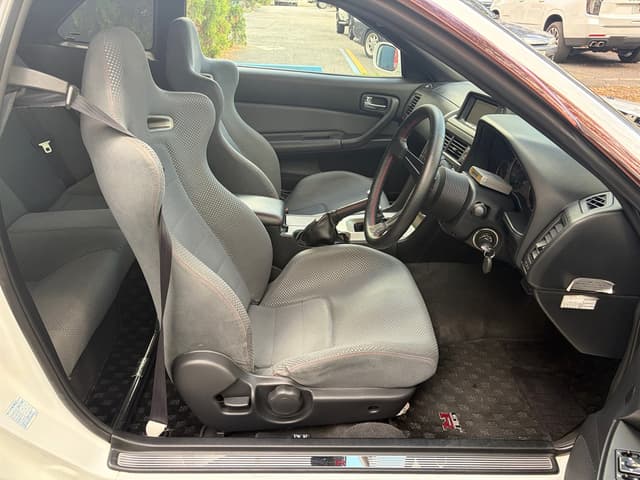 1999 Nissan Skyline JDM car for sale — photo 11 of 18