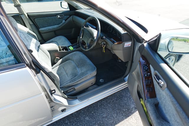 1996 Nissan Laurel JDM car for sale — photo 3 of 10