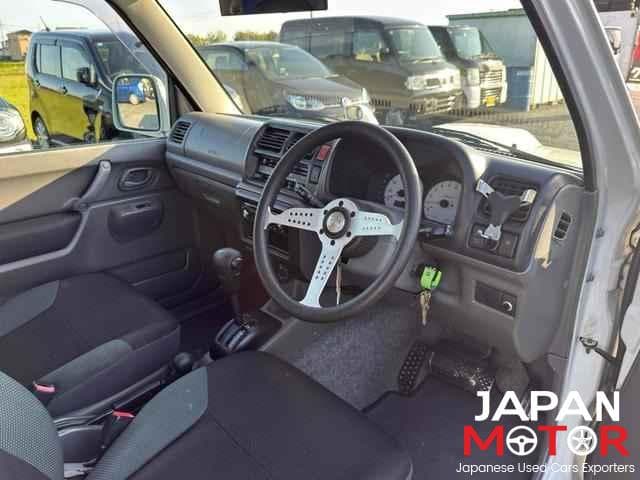 2000 Suzuki Jimny JDM car for sale — photo 6 of 10
