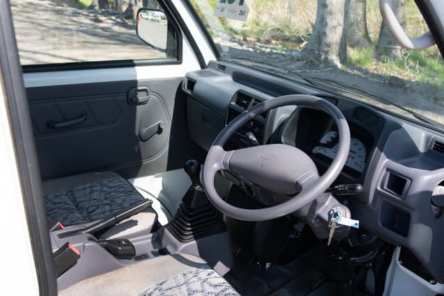 1998 Mitsubishi Minicab JDM car for sale — photo 7 of 14