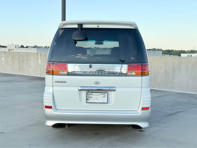 1998 Nissan Elgrand JDM car for sale — photo 7 of 20