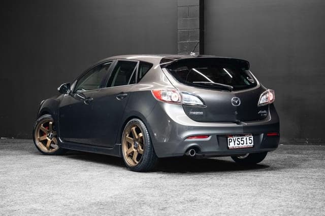 2009 Mazda Axela JDM car for sale — photo 5 of 16