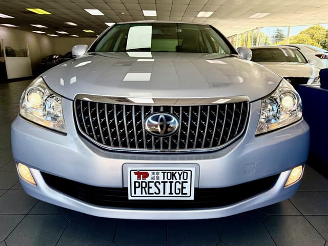 2009 Toyota Crown JDM car for sale — photo 2 of 5