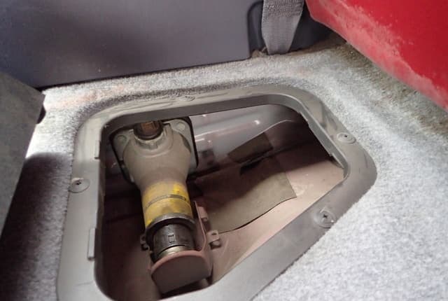 2001 Toyota Hilux JDM car for sale — photo 22 of 25