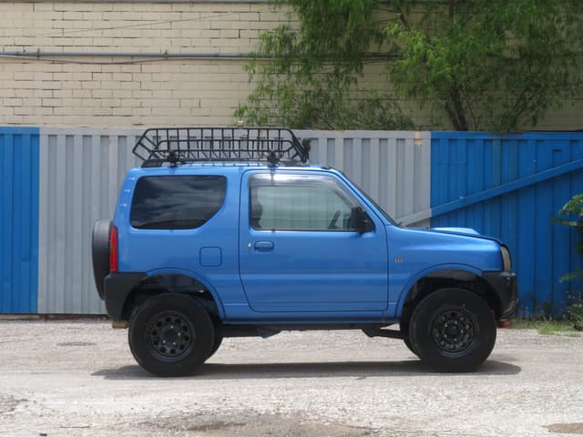 2000 Suzuki Jimny JDM car for sale — photo 9 of 25