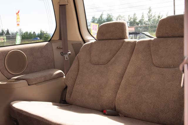 2001 Mitsubishi Chariot JDM car for sale — photo 14 of 15