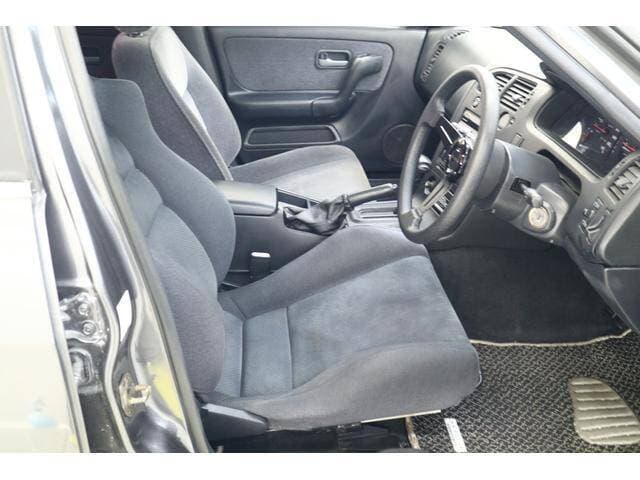 1993 Nissan Skyline JDM car for sale — photo 11 of 17