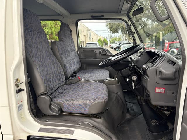 2000 Isuzu Elf JDM car for sale — photo 14 of 20