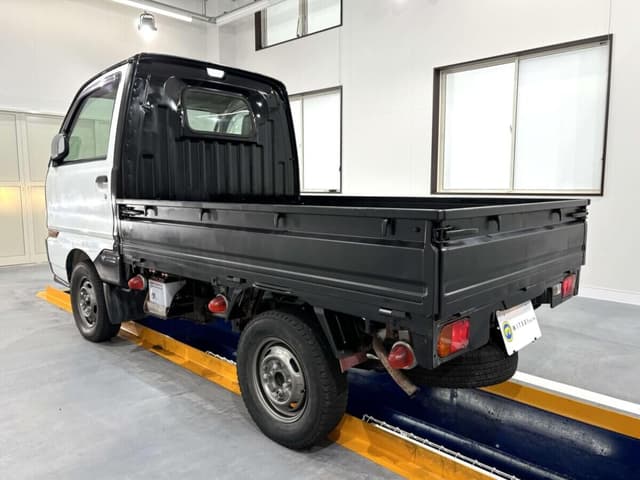 1997 Mitsubishi Minicab JDM car for sale — photo 3 of 23