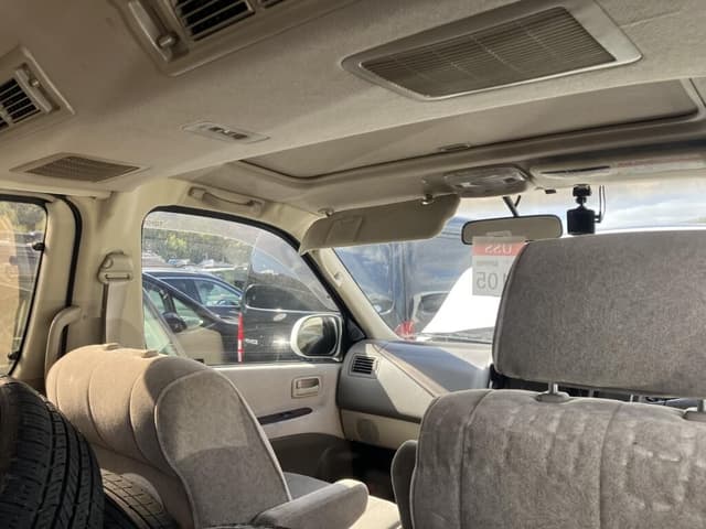 2001 Toyota Grand Hiace JDM car for sale — photo 7 of 12