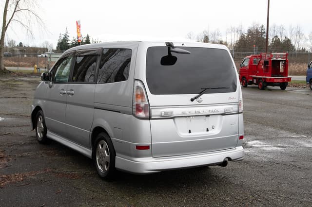 2001 Nissan Serena JDM car for sale — photo 4 of 15