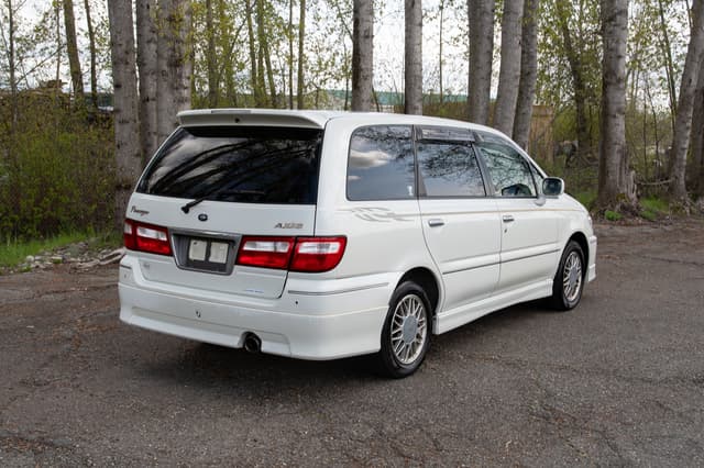 2001 Nissan Presage JDM car for sale — photo 6 of 15