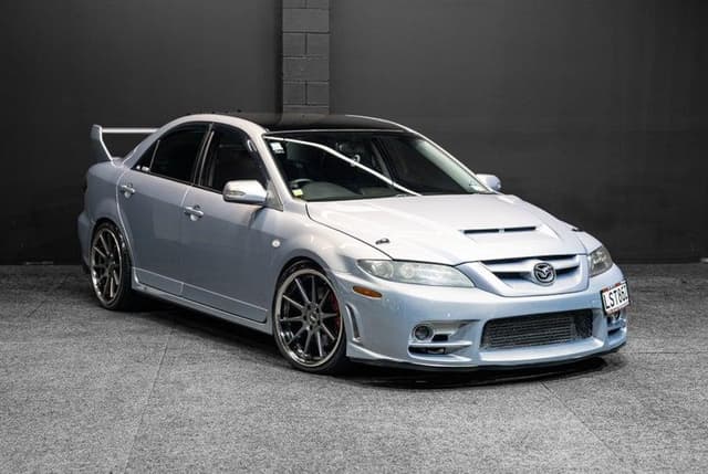 2005 Mazda Atenza JDM car for sale — photo 9 of 20