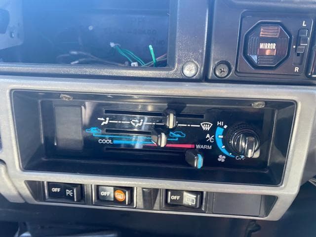 1986 Toyota Land Cruiser JDM car for sale — photo 24 of 25