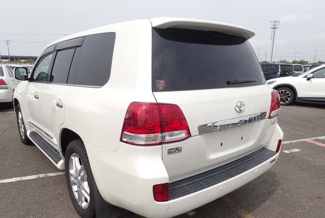 2009 Toyota Land Cruiser JDM car for sale — photo 3 of 25