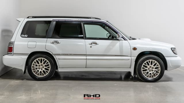 1999 Subaru Forester JDM car for sale — photo 8 of 25