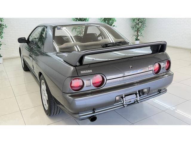 1991 Nissan Skyline JDM car for sale — photo 4 of 17