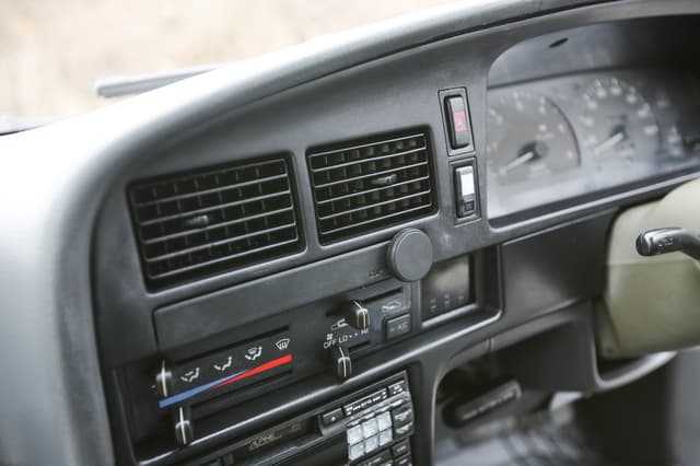 1995 Toyota Hilux JDM car for sale — photo 17 of 25