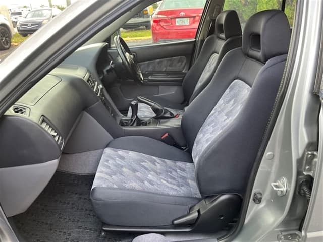 1998 Nissan Skyline JDM car for sale — photo 13 of 17