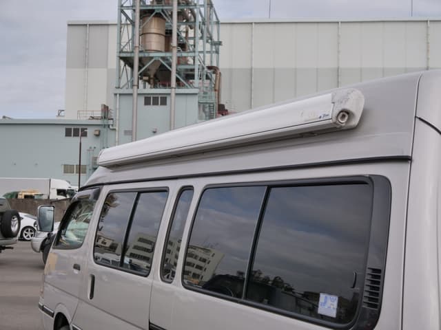 2001 Toyota HiAce JDM car for sale — photo 17 of 25
