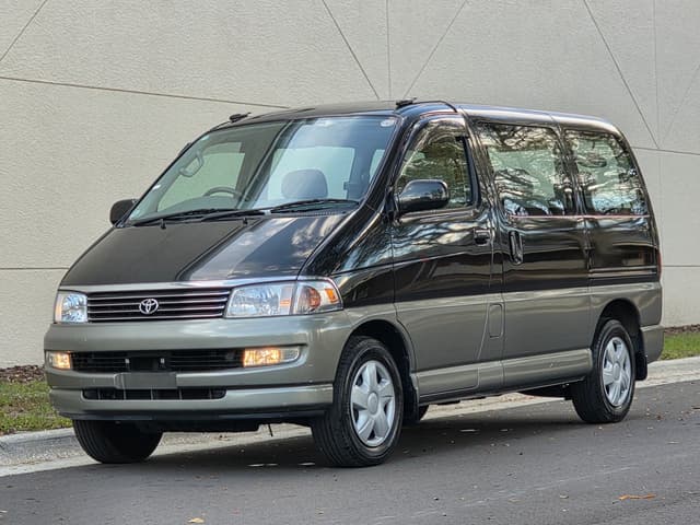 1998 Toyota HiAce JDM car for sale — photo 22 of 22