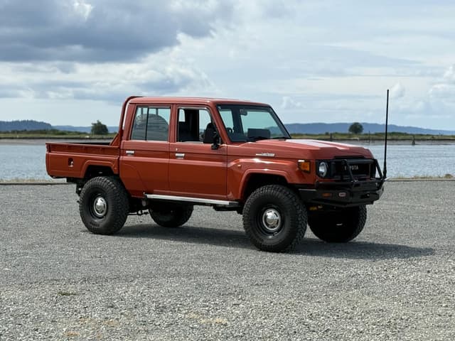 2001 Toyota Land Cruiser JDM car for sale — photo 6 of 25