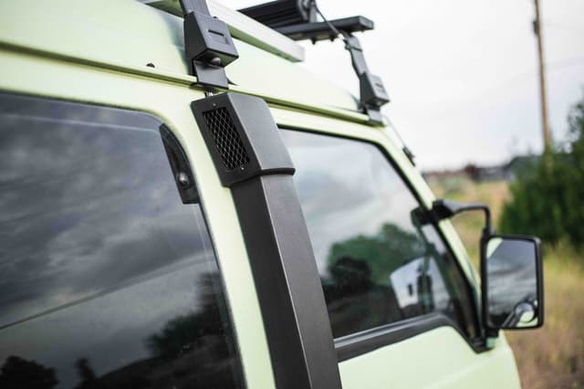 1995 Mitsubishi Delica JDM car for sale — photo 14 of 25