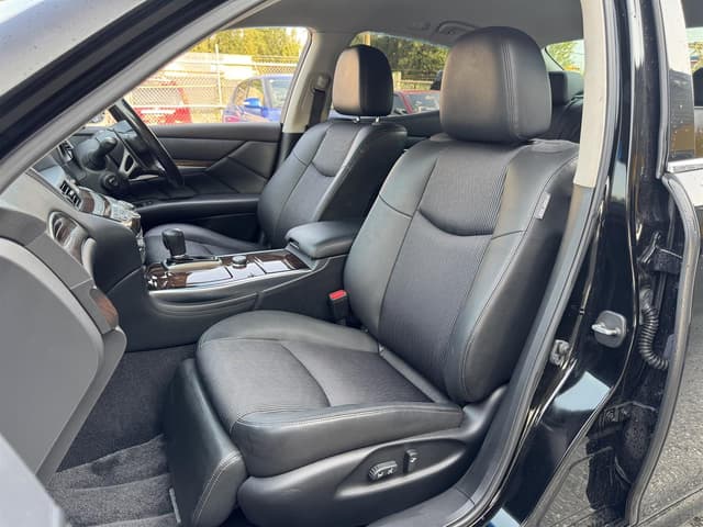 2010 Nissan Fuga JDM car for sale — photo 11 of 20