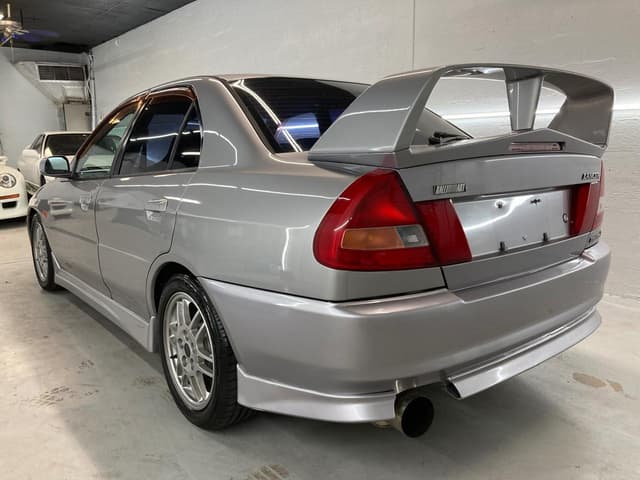 1996 Mitsubishi Lancer Evolution JDM car for sale — photo 23 of 24